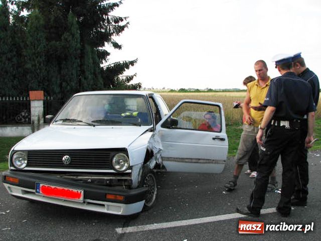 Zdjęcie w galerii na portalu naszraciborz.pl: Mazda pruła jak szalona wiadomości z regionu