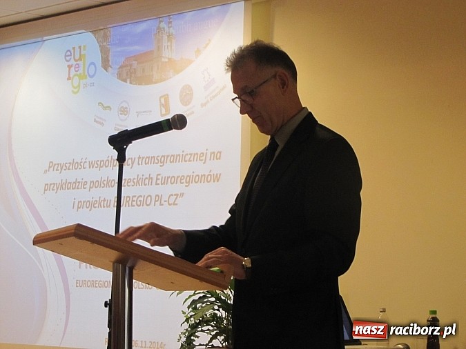 Zdjęcie w galerii na portalu naszraciborz.pl: Sześć Euroregion&oacute;w na konferencji w Raciborzu wiadomości z regionu