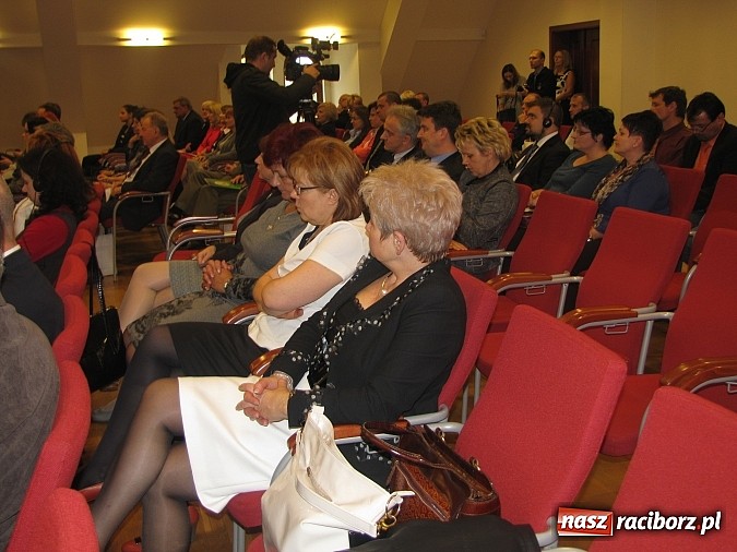 Zdjęcie w galerii na portalu naszraciborz.pl: Sześć Euroregion&oacute;w na konferencji w Raciborzu wiadomości z regionu