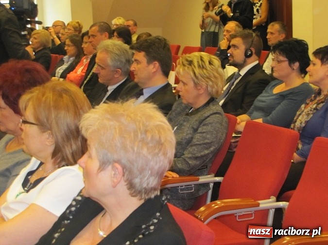 Zdjęcie w galerii na portalu naszraciborz.pl: Sześć Euroregion&oacute;w na konferencji w Raciborzu wiadomości z regionu