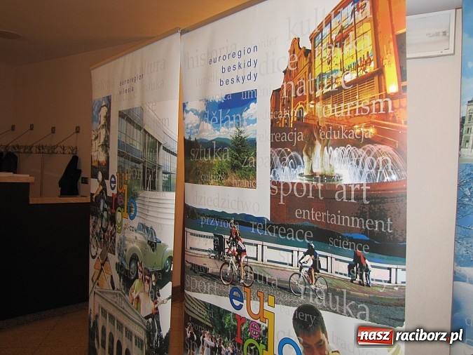 Zdjęcie w galerii na portalu naszraciborz.pl: Sześć Euroregion&oacute;w na konferencji w Raciborzu wiadomości z regionu