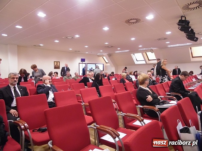 Zdjęcie w galerii na portalu naszraciborz.pl: Sześć Euroregion&oacute;w na konferencji w Raciborzu wiadomości z regionu