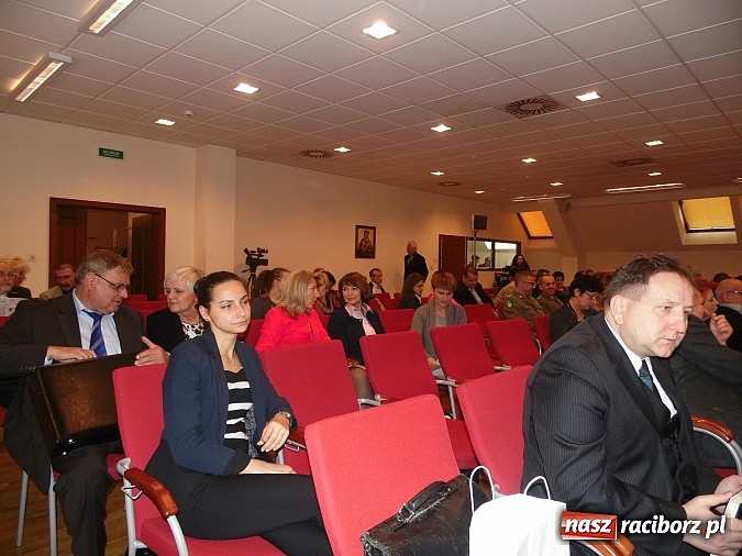 Zdjęcie w galerii na portalu naszraciborz.pl: Sześć Euroregion&oacute;w na konferencji w Raciborzu wiadomości z regionu