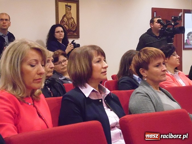 Zdjęcie w galerii na portalu naszraciborz.pl: Sześć Euroregion&oacute;w na konferencji w Raciborzu wiadomości z regionu