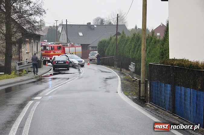 Zdjęcie w galerii na portalu naszraciborz.pl: Tragedia w Rudzie Kozielskiej. Dwie kobiety śmiertelnie potrącone przez auto dostawcze wiadomości z regionu