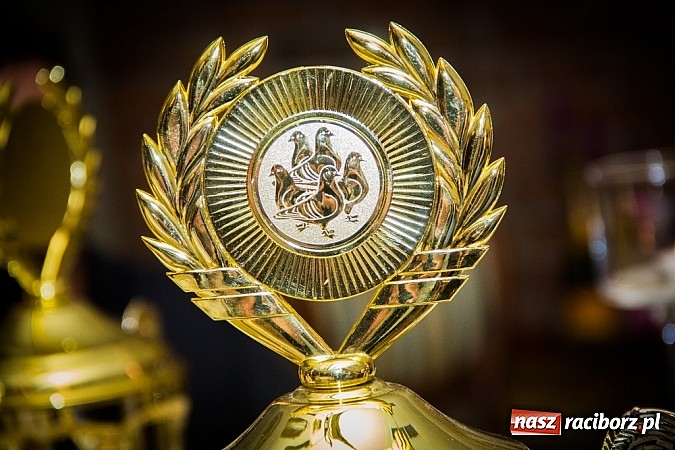 Zdjęcie w galerii na portalu naszraciborz.pl: Hodowcy gołębi podsumowali sezon wiadomości z regionu