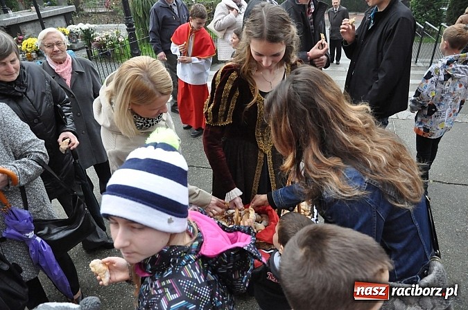 Zdjęcie w galerii na portalu naszraciborz.pl: Św. Marcin z Tours pojawił się dziś w Brzeziu wiadomości z regionu