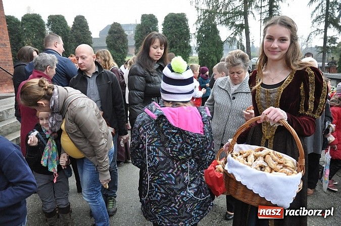 Zdjęcie w galerii na portalu naszraciborz.pl: Św. Marcin z Tours pojawił się dziś w Brzeziu wiadomości z regionu