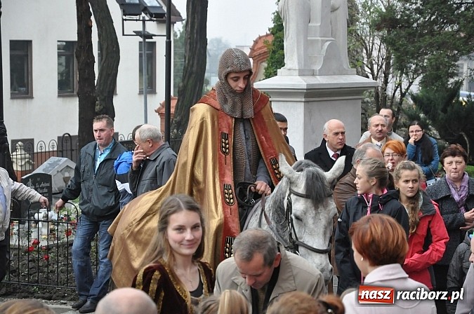 Zdjęcie w galerii na portalu naszraciborz.pl: Św. Marcin z Tours pojawił się dziś w Brzeziu wiadomości z regionu