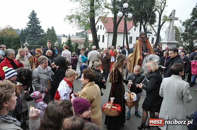 Zdjęcie w galerii na portalu naszraciborz.pl: Św. Marcin z Tours pojawił się dziś w Brzeziu wiadomości z regionu