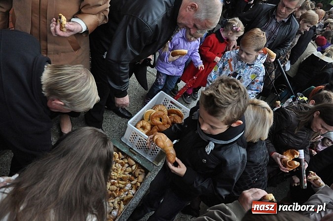 Zdjęcie w galerii na portalu naszraciborz.pl: Św. Marcin z Tours pojawił się dziś w Brzeziu wiadomości z regionu