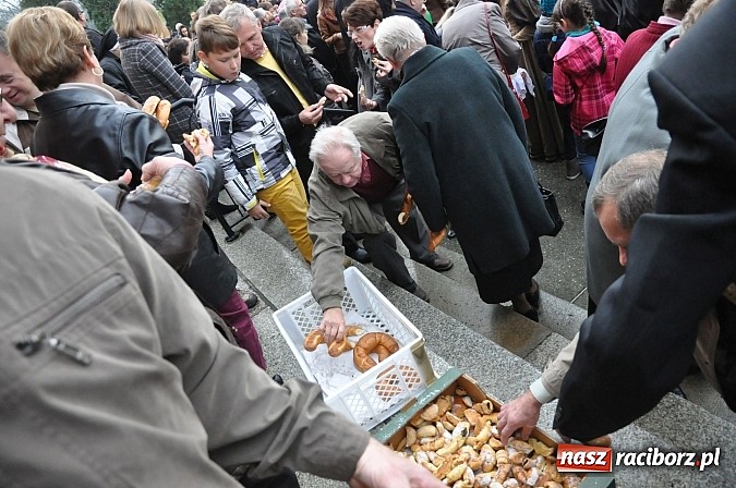 Zdjęcie w galerii na portalu naszraciborz.pl: Św. Marcin z Tours pojawił się dziś w Brzeziu wiadomości z regionu