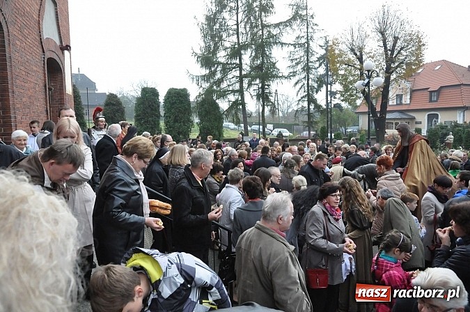 Zdjęcie w galerii na portalu naszraciborz.pl: Św. Marcin z Tours pojawił się dziś w Brzeziu wiadomości z regionu