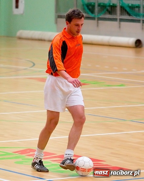 Zdjęcie w galerii na portalu naszraciborz.pl: Słaba inauguracja Feniksa. Nerwówka w starciu Tritli i Wychylylybymy wiadomości z regionu