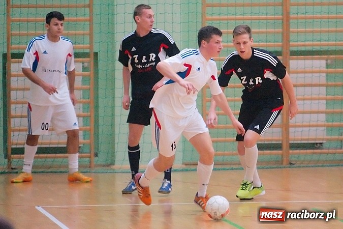 Zdjęcie w galerii na portalu naszraciborz.pl: Słaba inauguracja Feniksa. Nerwówka w starciu Tritli i Wychylylybymy wiadomości z regionu