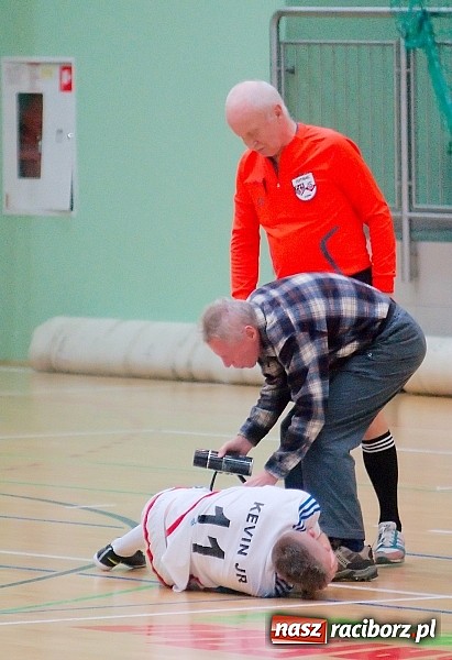 Zdjęcie w galerii na portalu naszraciborz.pl: Słaba inauguracja Feniksa. Nerwówka w starciu Tritli i Wychylylybymy wiadomości z regionu