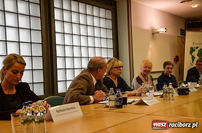Zdjęcie w galerii na portalu naszraciborz.pl: Mira Stanisławska-Meysztowicz w siedzibie WFOŚiGW wiadomości z regionu