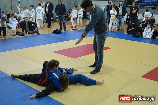 Zdjęcie w galerii na portalu naszraciborz.pl: Udany start najmłodszych Łamatorów wiadomości z regionu