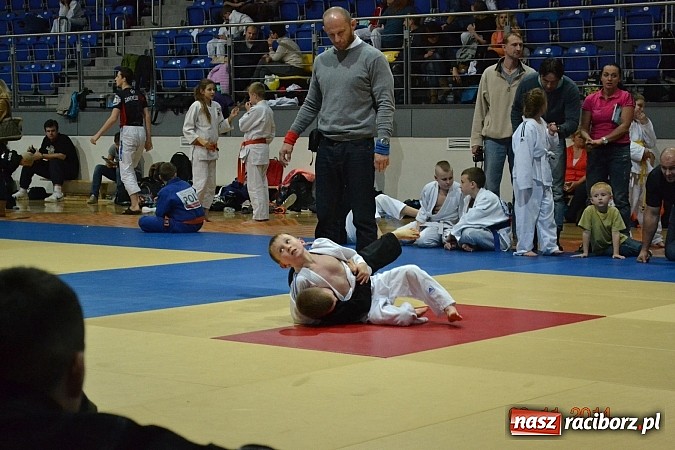 Zdjęcie w galerii na portalu naszraciborz.pl: Udany start najmłodszych Łamatorów wiadomości z regionu