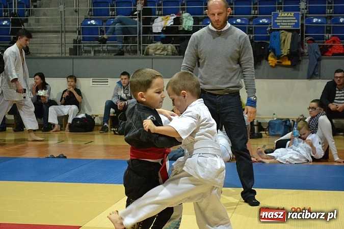 Zdjęcie w galerii na portalu naszraciborz.pl: Udany start najmłodszych Łamatorów wiadomości z regionu