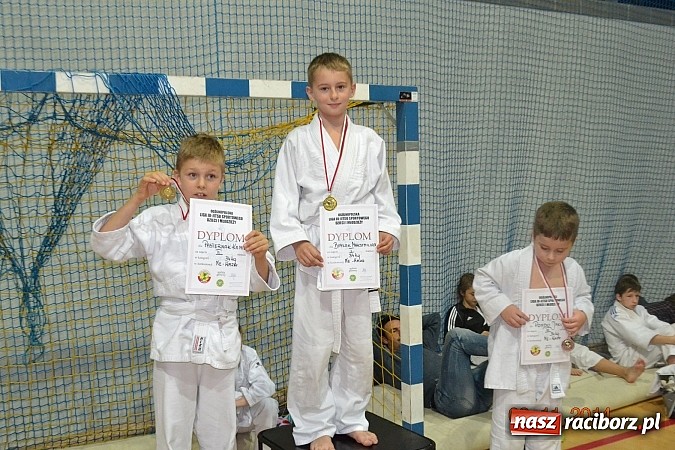 Zdjęcie w galerii na portalu naszraciborz.pl: Udany start najmłodszych Łamatorów wiadomości z regionu