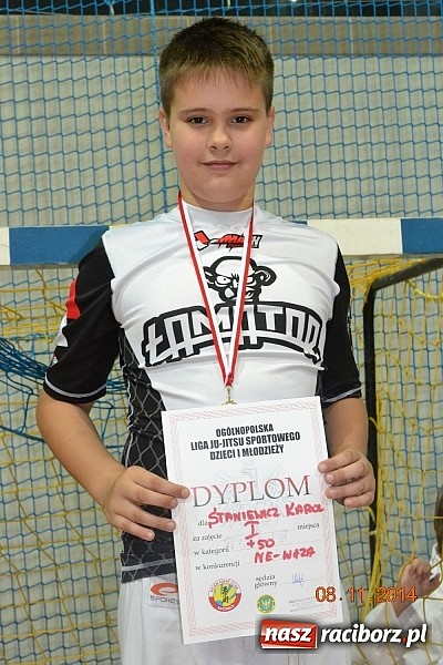 Zdjęcie w galerii na portalu naszraciborz.pl: Udany start najmłodszych Łamatorów wiadomości z regionu