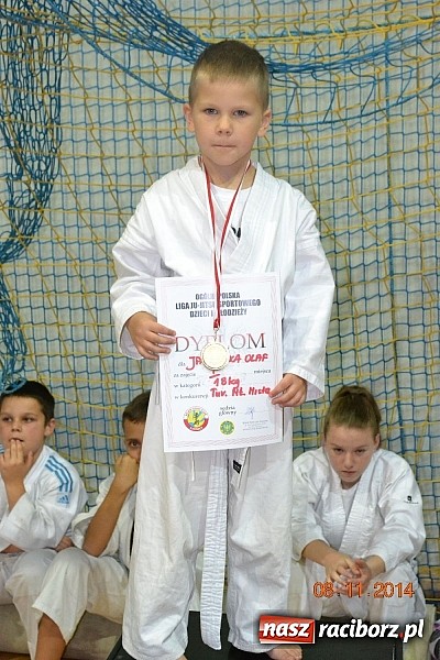 Zdjęcie w galerii na portalu naszraciborz.pl: Udany start najmłodszych Łamatorów wiadomości z regionu