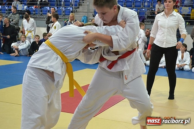 Zdjęcie w galerii na portalu naszraciborz.pl: Udany start najmłodszych Łamatorów wiadomości z regionu