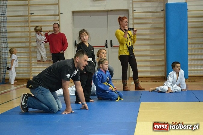 Zdjęcie w galerii na portalu naszraciborz.pl: Udany start najmłodszych Łamatorów wiadomości z regionu