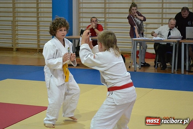 Zdjęcie w galerii na portalu naszraciborz.pl: Udany start najmłodszych Łamatorów wiadomości z regionu