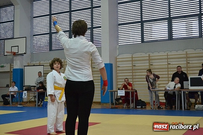 Zdjęcie w galerii na portalu naszraciborz.pl: Udany start najmłodszych Łamatorów wiadomości z regionu