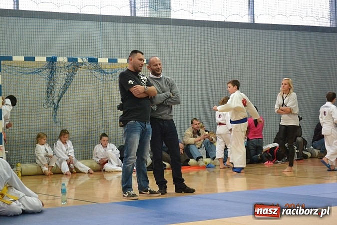 Zdjęcie w galerii na portalu naszraciborz.pl: Udany start najmłodszych Łamatorów wiadomości z regionu