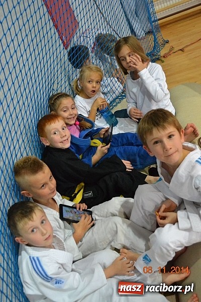 Zdjęcie w galerii na portalu naszraciborz.pl: Udany start najmłodszych Łamatorów wiadomości z regionu