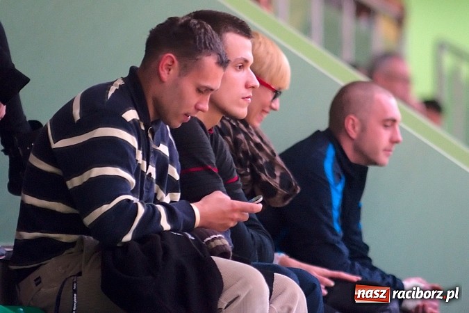 Zdjęcie w galerii na portalu naszraciborz.pl: Pędzące Byki nie sprostały Harpaganom wiadomości z regionu