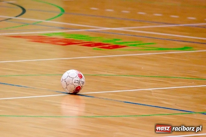 Zdjęcie w galerii na portalu naszraciborz.pl: Pędzące Byki nie sprostały Harpaganom wiadomości z regionu