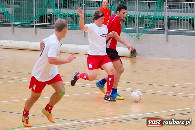 Zdjęcie w galerii na portalu naszraciborz.pl: Pędzące Byki nie sprostały Harpaganom wiadomości z regionu