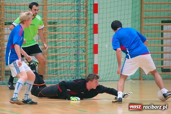 Zdjęcie w galerii na portalu naszraciborz.pl: Pędzące Byki nie sprostały Harpaganom wiadomości z regionu