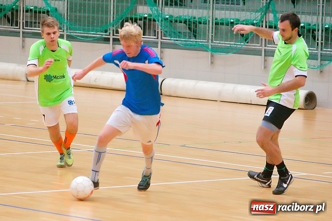 Zdjęcie w galerii na portalu naszraciborz.pl: Pędzące Byki nie sprostały Harpaganom wiadomości z regionu