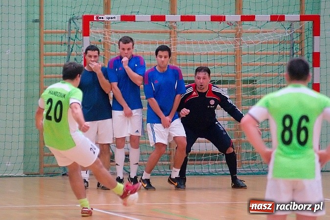 Zdjęcie w galerii na portalu naszraciborz.pl: Pędzące Byki nie sprostały Harpaganom wiadomości z regionu