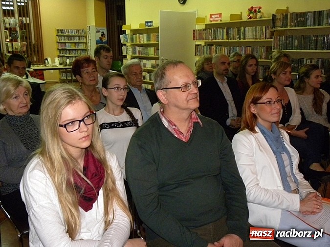 Zdjęcie w galerii na portalu naszraciborz.pl: Racibórz prozą zaczarowany - wyniki wiadomości z regionu