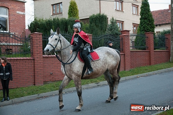 Zdjęcie w galerii na portalu naszraciborz.pl: O tym, jak święty  Marcin do Floriana świętego w Markowicach zajechał… wiadomości z regionu