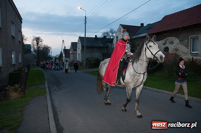 Zdjęcie w galerii na portalu naszraciborz.pl: O tym, jak święty  Marcin do Floriana świętego w Markowicach zajechał… wiadomości z regionu