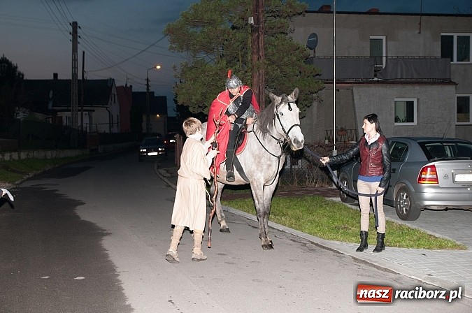 Zdjęcie w galerii na portalu naszraciborz.pl: O tym, jak święty  Marcin do Floriana świętego w Markowicach zajechał… wiadomości z regionu