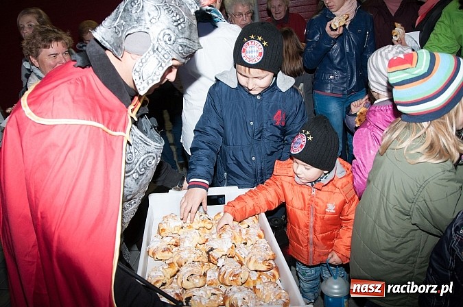 Zdjęcie w galerii na portalu naszraciborz.pl: O tym, jak święty  Marcin do Floriana świętego w Markowicach zajechał… wiadomości z regionu