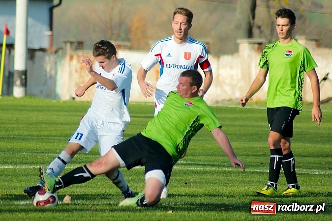 Zdjęcie w galerii na portalu naszraciborz.pl: Bezbarwne zwycięstwo Krzanowic z Cyprzanowem. Wicemistrzostwo gospodarzy na p&oacute;łmetku sezonu wiadomości z regionu