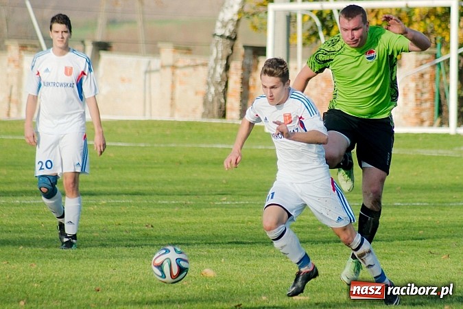 Zdjęcie w galerii na portalu naszraciborz.pl: Bezbarwne zwycięstwo Krzanowic z Cyprzanowem. Wicemistrzostwo gospodarzy na p&oacute;łmetku sezonu wiadomości z regionu