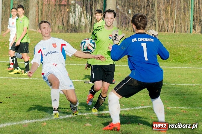 Zdjęcie w galerii na portalu naszraciborz.pl: Bezbarwne zwycięstwo Krzanowic z Cyprzanowem. Wicemistrzostwo gospodarzy na p&oacute;łmetku sezonu wiadomości z regionu