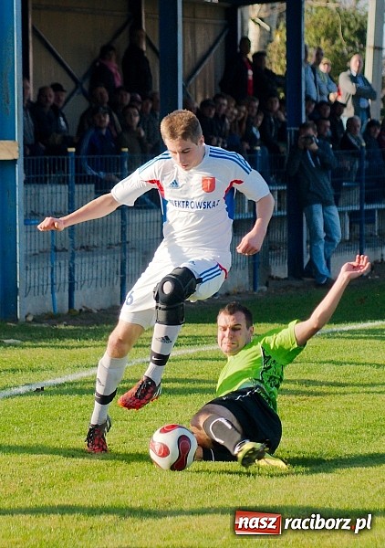 Zdjęcie w galerii na portalu naszraciborz.pl: Bezbarwne zwycięstwo Krzanowic z Cyprzanowem. Wicemistrzostwo gospodarzy na p&oacute;łmetku sezonu wiadomości z regionu