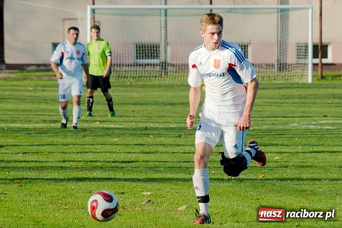 Zdjęcie w galerii na portalu naszraciborz.pl: Bezbarwne zwycięstwo Krzanowic z Cyprzanowem. Wicemistrzostwo gospodarzy na p&oacute;łmetku sezonu wiadomości z regionu