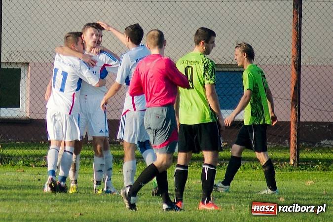 Zdjęcie w galerii na portalu naszraciborz.pl: Bezbarwne zwycięstwo Krzanowic z Cyprzanowem. Wicemistrzostwo gospodarzy na p&oacute;łmetku sezonu wiadomości z regionu